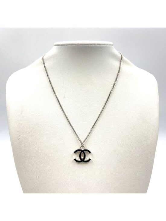 Chanel metal crystal CC chain choker necklace ruthenium B14C Chanel CC Logo Metal Silver Black Necklace